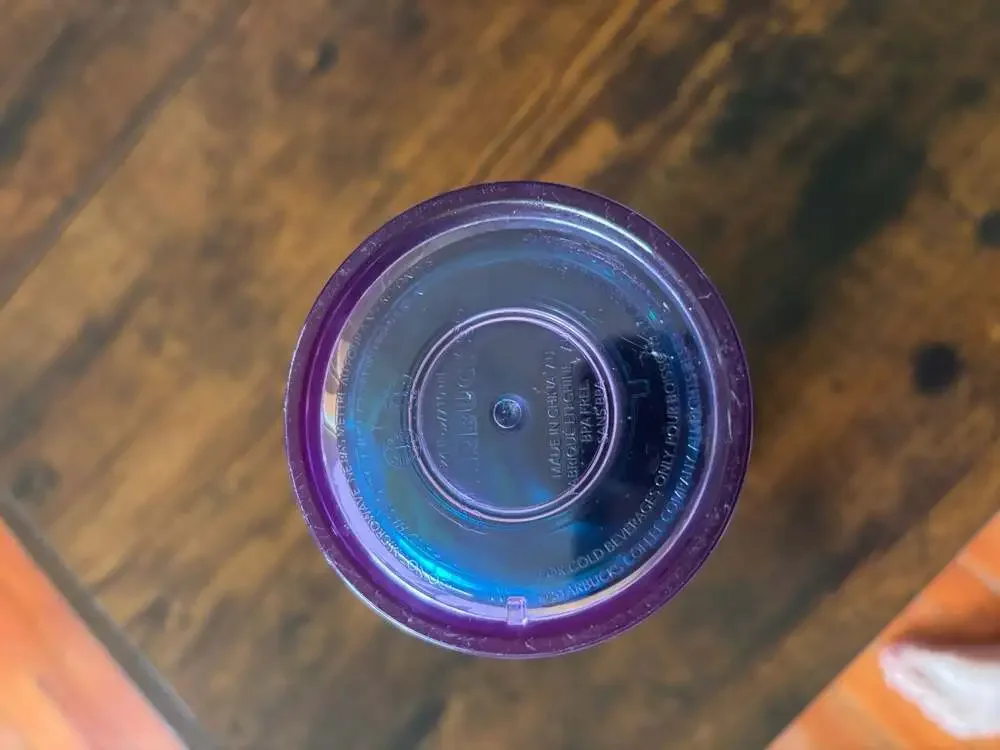 Starbucks Purple Floral Wave Venti Cold Cup Tumbler 24 fl oz